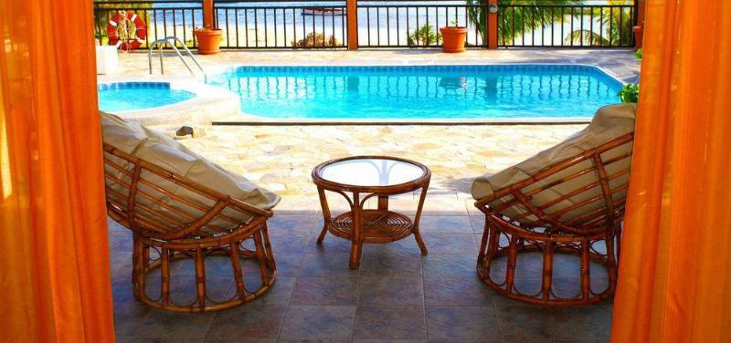 Hotel C Rodrigues Mourouk à Port South East Extérieur photo